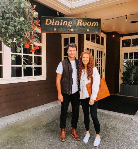 Ember Jean Roloff's parents are living a healthy marrital life.